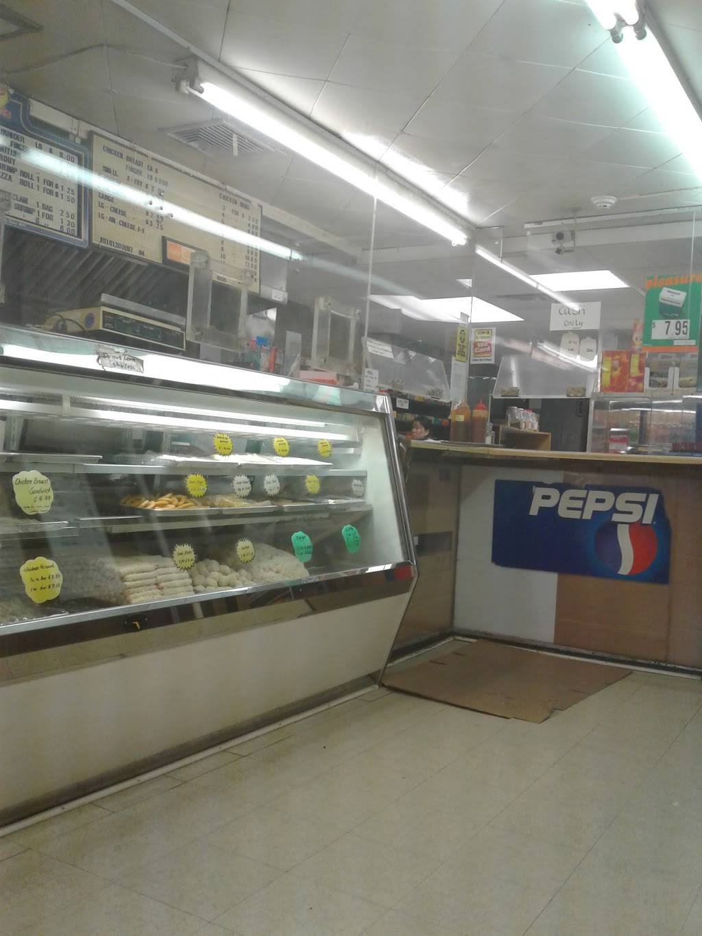 Showells Seafood | restaurant | 627 Welsh St, Chester, PA 19013, USA | 6108724996 OR +1 610-872-4996