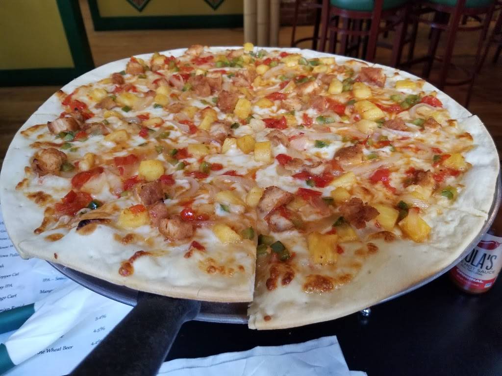 Fongs Pizza - Cedar Rapids | restaurant | 1006 3rd St SE, Cedar Rapids, IA 52401, USA | 3193209992 OR +1 319-320-9992