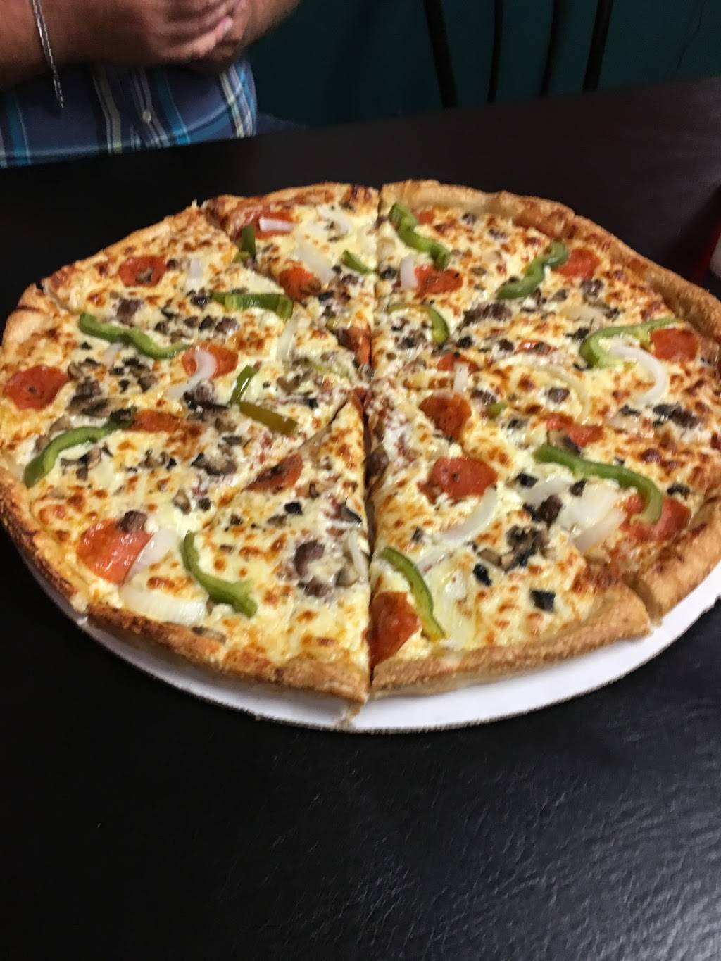Village Pizza | restaurant | 4332 Barton Orleans Rd, Orleans, VT 05860, USA | 8027549819 OR +1 802-754-9819