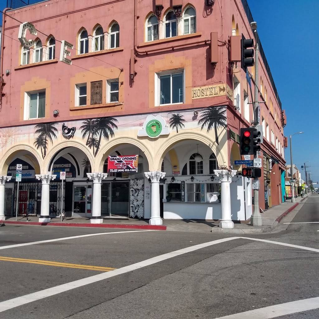 Mango Me Krazy Island Grille | restaurant | 83 Windward Ave, Venice, CA 90291, USA | 4243231362 OR +1 424-323-1362