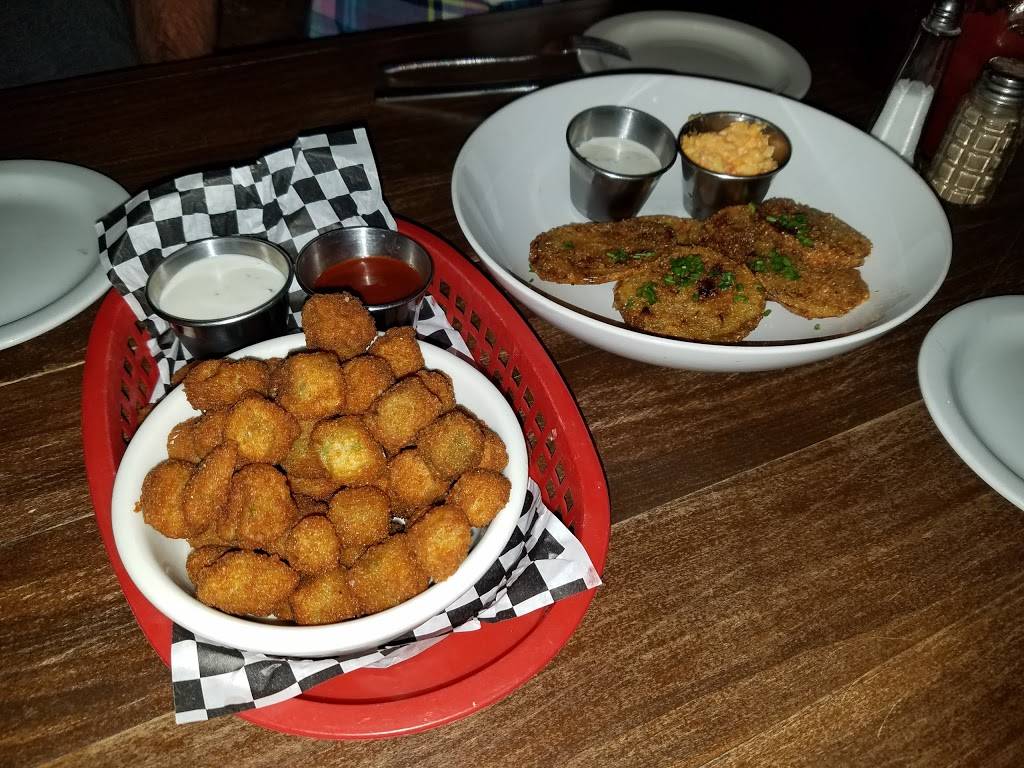 Sisters and Brothers | restaurant | 6031 Airport Way S, Seattle, WA 98108, USA | 2067623767 OR +1 206-762-3767