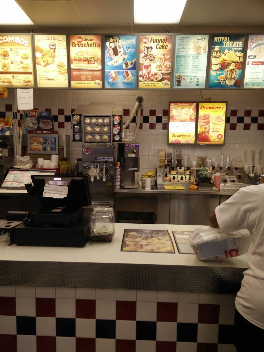 Dairy Queen | restaurant | 3527 S Jefferson St, Falls Church, VA 22041, USA | 7039317183 OR +1 703-931-7183