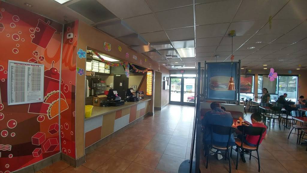 Jack in the Box | restaurant | 1810 N Main St, Salinas, CA 93906, USA | 8314495158 OR +1 831-449-5158