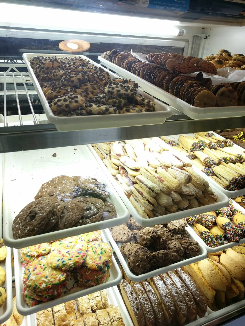 Pops Espresso Bar | restaurant | 7 Huguenot St, New Rochelle, NY 10801, USA | 9142789533 OR +1 914-278-9533