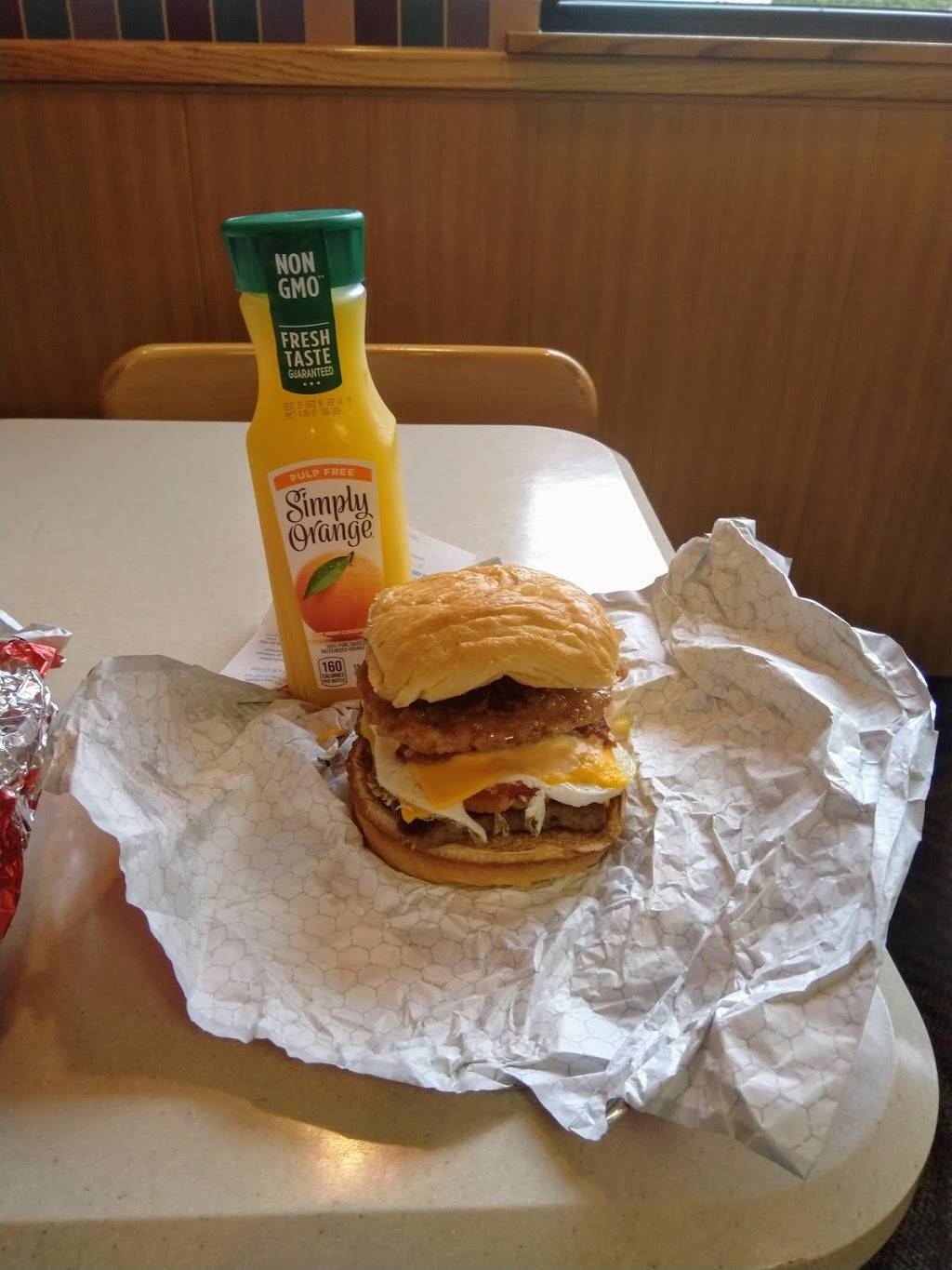 Wendys | restaurant | 6331 S 212th St, Kent, WA 98032, USA | 2533955634 OR +1 253-395-5634