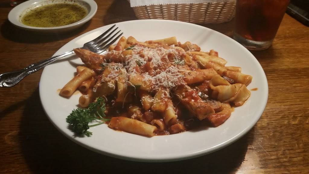 Moustos Pasta And Grill | restaurant | 1700 W Reelfoot Ave, Union City, TN 38261, USA | 7318854480 OR +1 731-885-4480