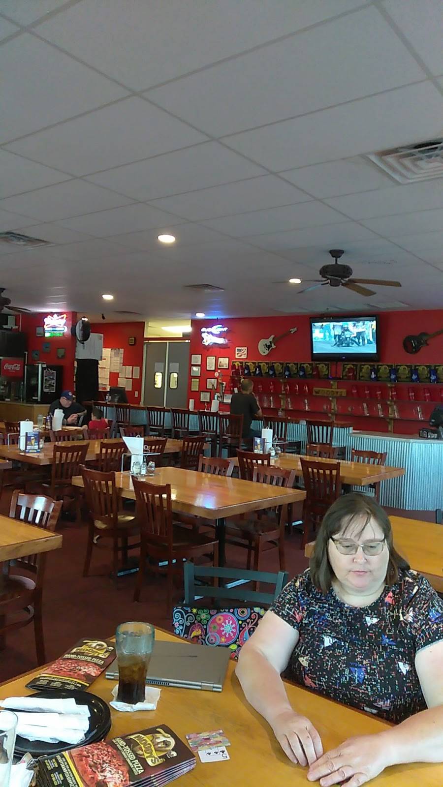 Woodys Pizza | restaurant | 3402 Cainlo Dr #500, Clarksville, TN 37042, USA | 9316472277 OR +1 931-647-2277