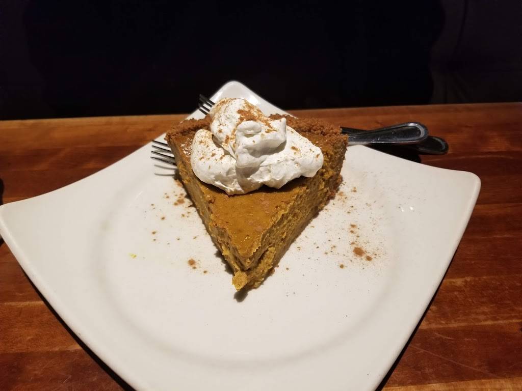 J. Alexanders Redlands Grill | restaurant | 3320 Galleria Cir, Hoover, AL 35244, USA | 2057339995 OR +1 205-733-9995