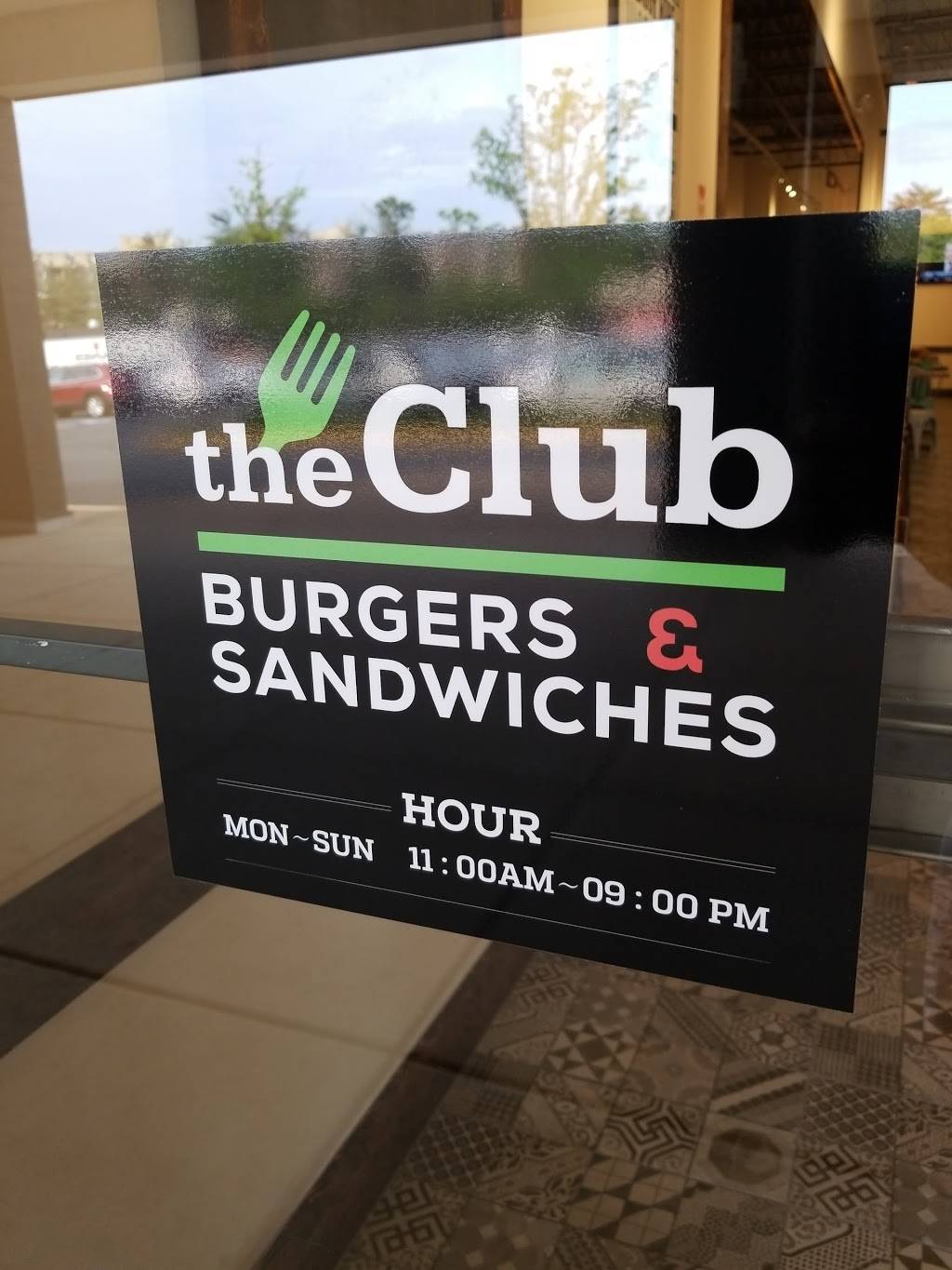 The Club, Burgers and Sandwich | restaurant | 261 S Van Dorn St, Alexandria, VA 22304, USA | 7035663748 OR +1 703-566-3748