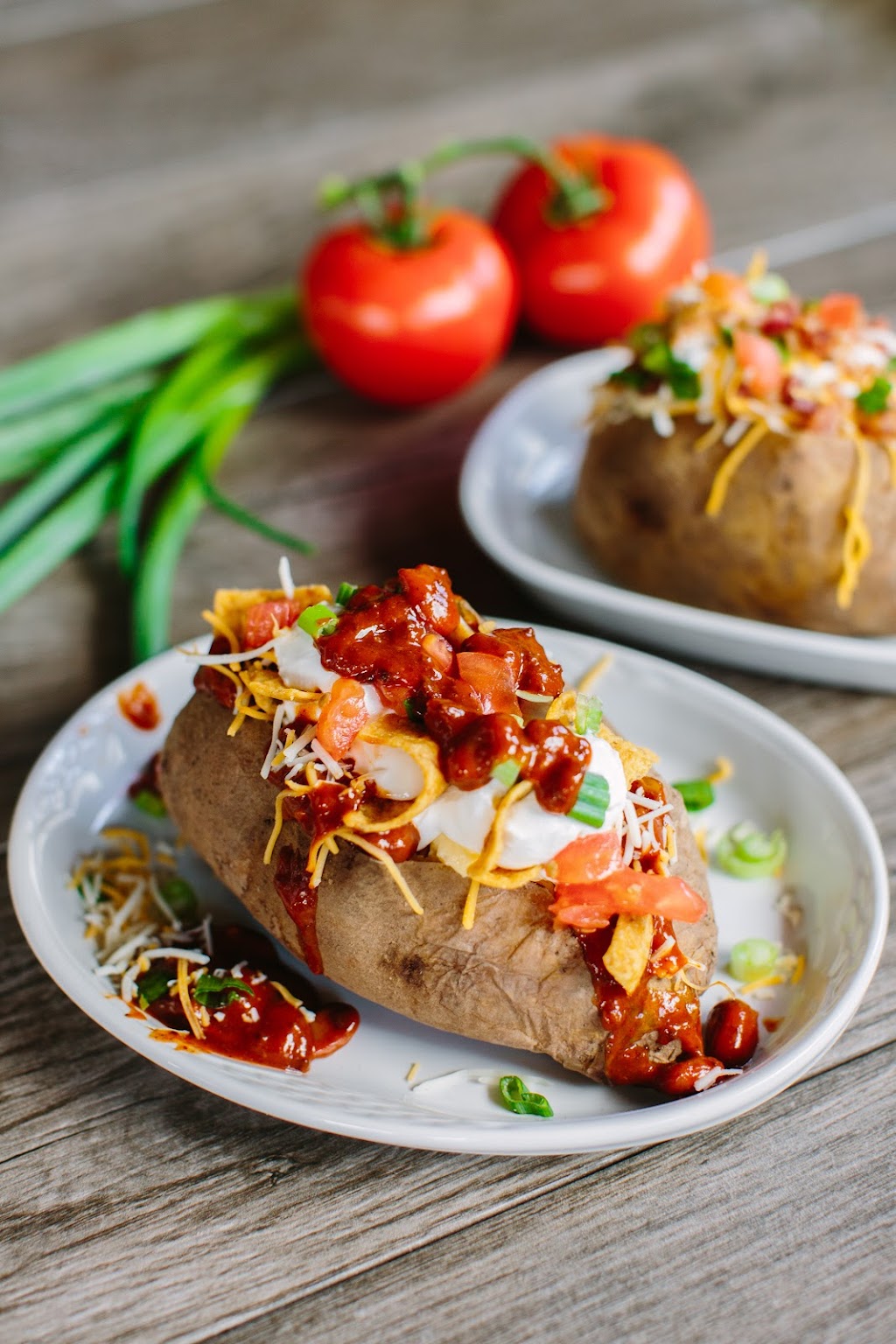 Petros Chili & Chips - Bristol | restaurant | 940 Volunteer Pkwy, Bristol, TN 37620, USA | 4232170067 OR +1 423-217-0067