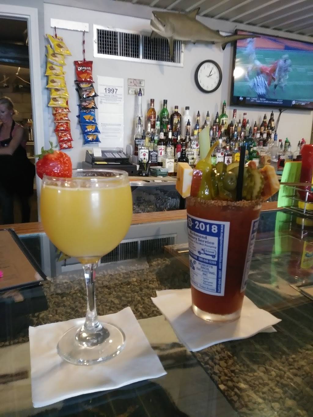 Happy Landing Restaurant | restaurant | 59640 County Line Rd, Three Rivers, MI 49093, USA | 2692448862 OR +1 269-244-8862