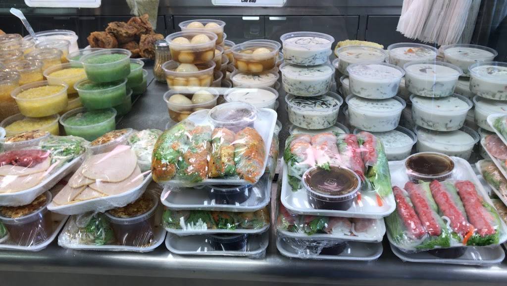 Nguyen Huong | restaurant | 1625 Wilson Ave, North York, ON M3L 1A5, Canada | 4162418788 OR +1 416-241-8788