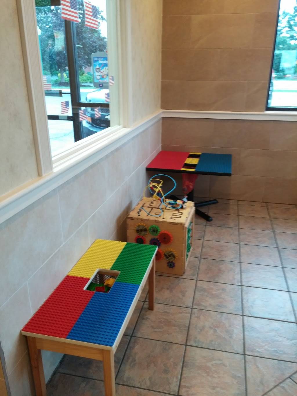 Dairy Queen Grill & Chill | restaurant | 504 S N Main St, Wellington, OH 44090, USA | 4406474741 OR +1 440-647-4741