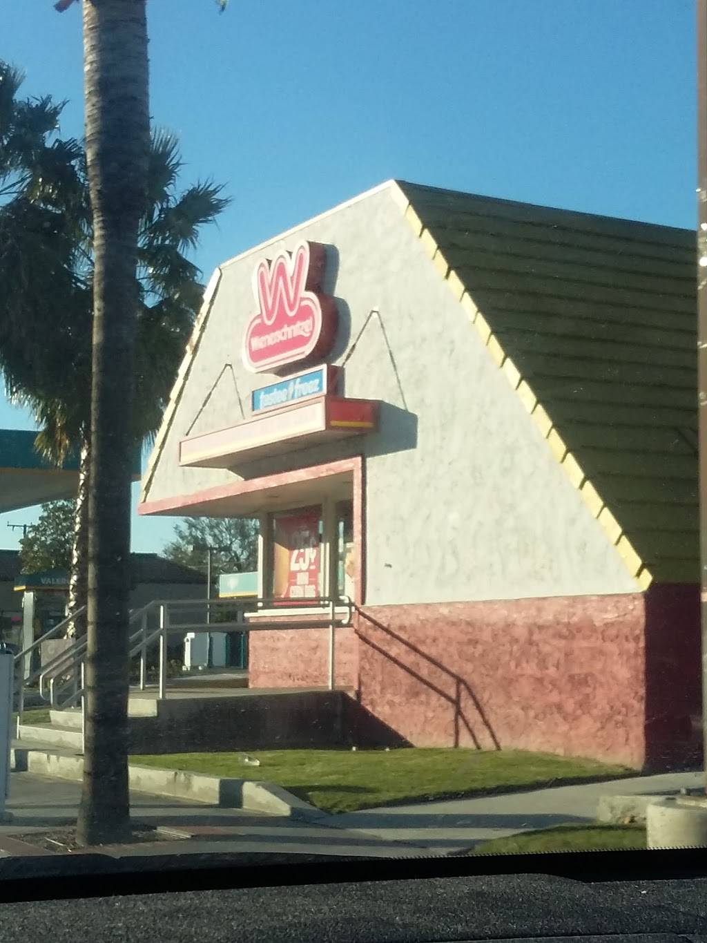 Wienerschnitzel | restaurant | 2205 W Chapman Ave, Orange, CA 92868, USA | 7149379939 OR +1 714-937-9939