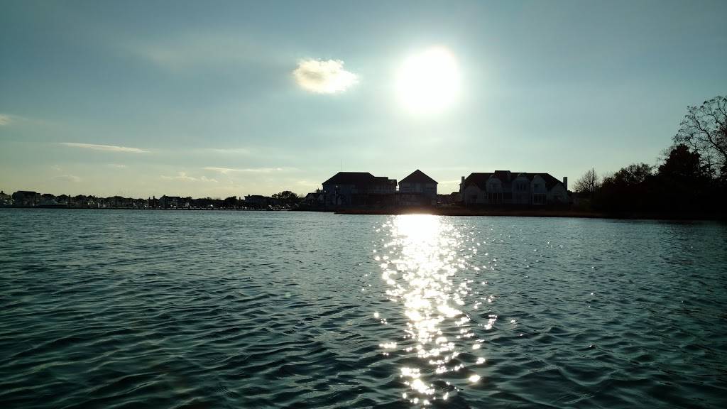 Pines Point Provisions & SFD | restaurant | 869 Yacht Club Dr, Berlin, MD 21811, USA | 4106412248 OR +1 410-641-2248