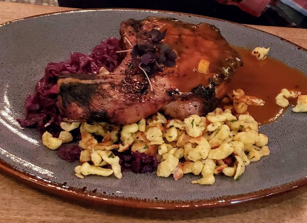 Seneca Restaurant | restaurant | 17 Division St, Saratoga Springs, NY 12866, USA | 5184302045 OR +1 518-430-2045