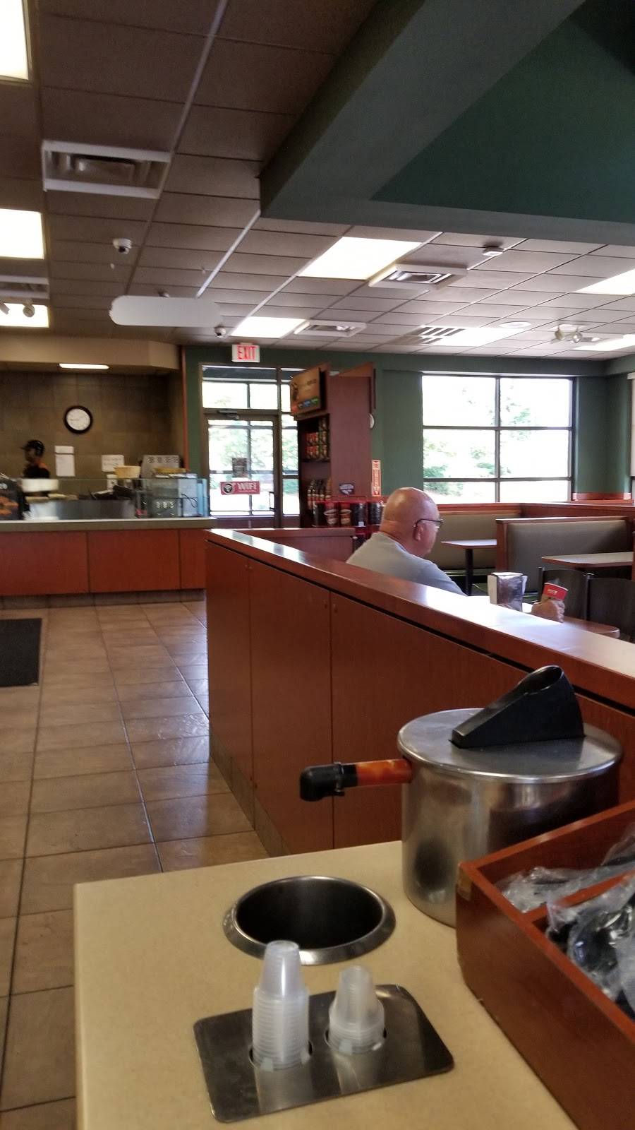 Wendys | restaurant | 17899 Haggerty Rd, Northville, MI 48168, USA | 2483806297 OR +1 248-380-6297