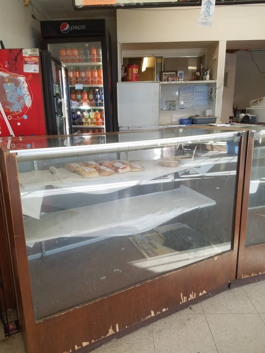 Lynns Seafood | restaurant | 2101 Moeling St, Lake Charles, LA 70601, USA | 3373032280 OR +1 337-303-2280