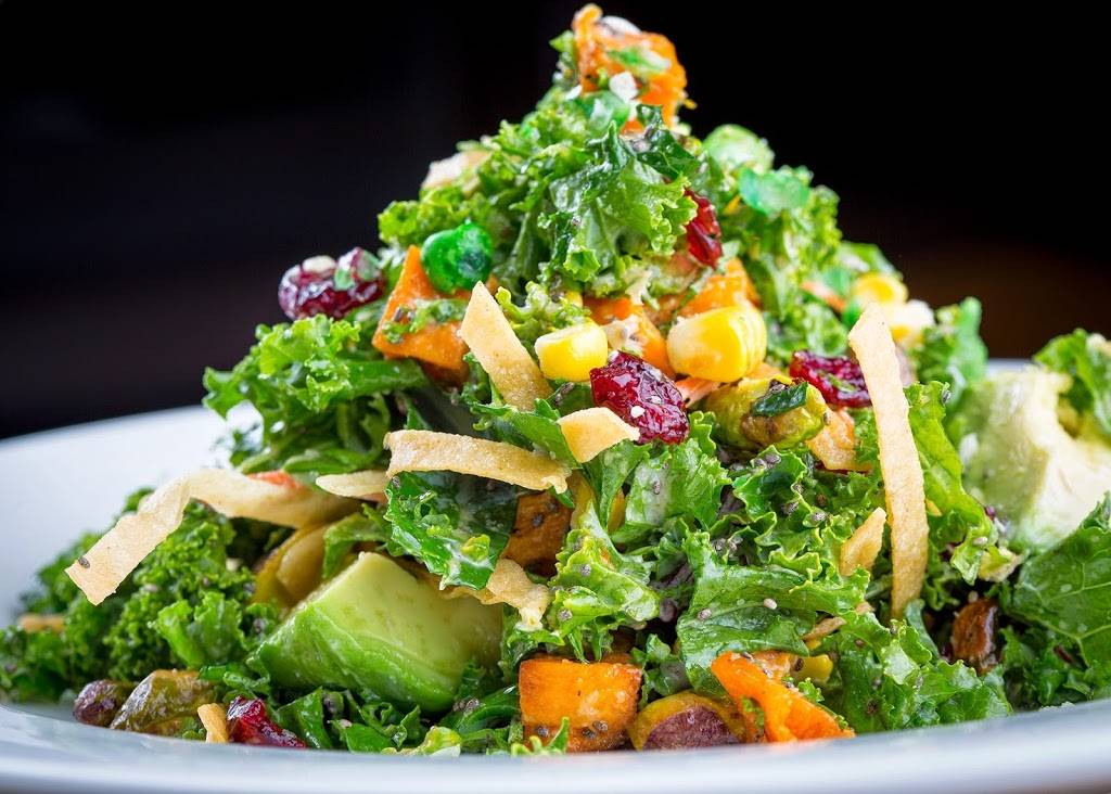 Doc Bs Restaurant + Bar | restaurant | 100 E Walton St, Chicago, IL 60611, USA | 3126261300 OR +1 312-626-1300