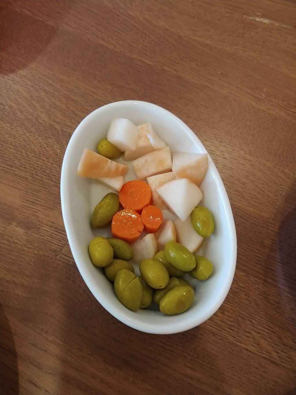 Jenin Village Restaurant | restaurant | 1301 W Pioneer Pkwy, Peoria, IL 61615, USA | 3099660986 OR +1 309-966-0986