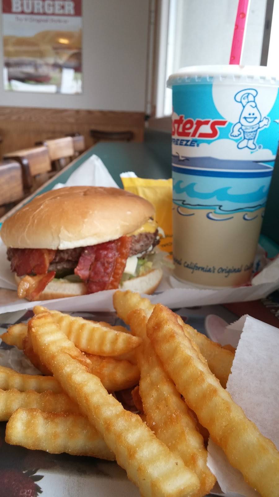 Fosters Freeze | restaurant | 2601 Alvarado St, San Leandro, CA 94577, USA | 5103572094 OR +1 510-357-2094