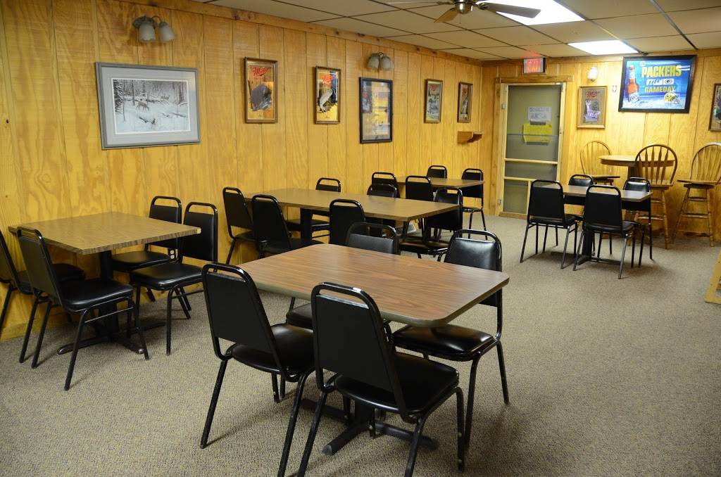 Sipps Bar -N- Grill | restaurant | 507 Madison Ave, Cascade, WI 53011, USA | 9205236001 OR +1 920-523-6001