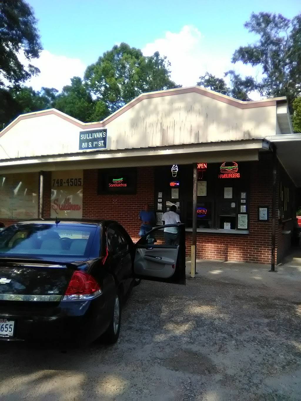 Sullivans Drive-In | restaurant | 811 S 1st St, Amite City, LA 70422, USA | 9857484505 OR +1 985-748-4505