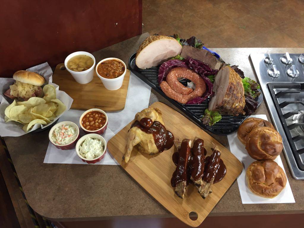 Stookeys Famous Bar-B-Que | restaurant | 122 E Poplar St, Nanticoke, PA 18634, USA | 5707352162 OR +1 570-735-2162