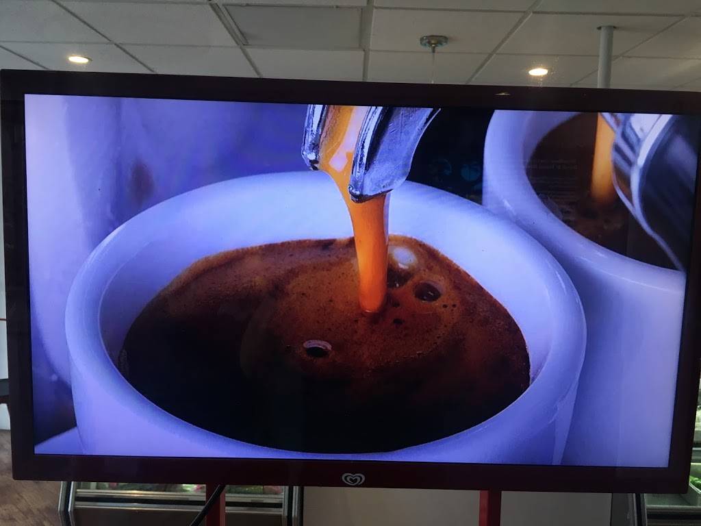 Kisses From Italy | cafe | 615 N Ocean Blvd, Pompano Beach, FL 33062, USA | 7542056727 OR +1 754-205-6727