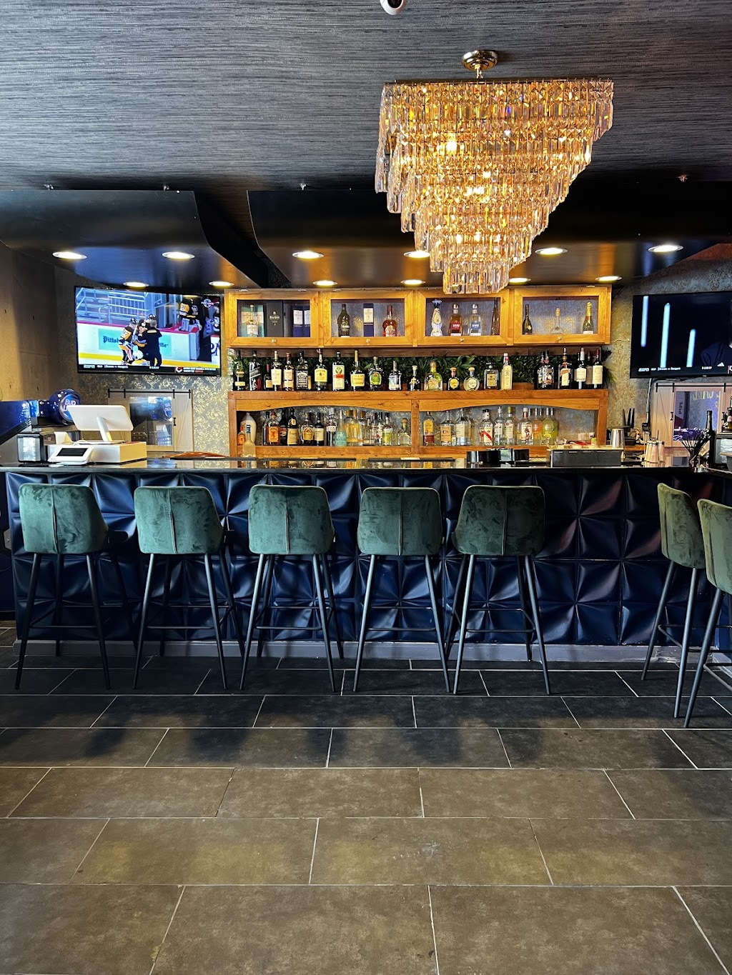 Sky Lounge Cafe | restaurant | 1850 Lawrenceville Hwy, Decatur, GA 30033, USA | 4043431661 OR +1 404-343-1661