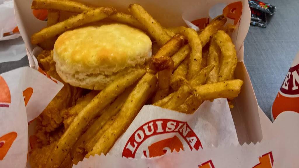 Popeyes Louisiana Kitchen | restaurant | 7000 Arundel Mills Cir, Hanover, MD 21076, USA | 4434453534 OR +1 443-445-3534