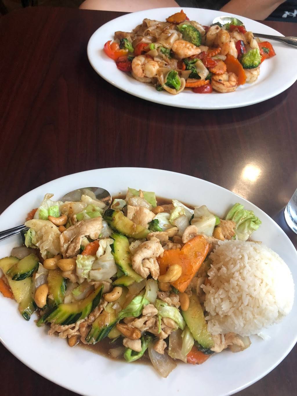 Drunken Noodle Midtown | restaurant | 2502 J St, Sacramento, CA 95816, USA | 9164471855 OR +1 916-447-1855