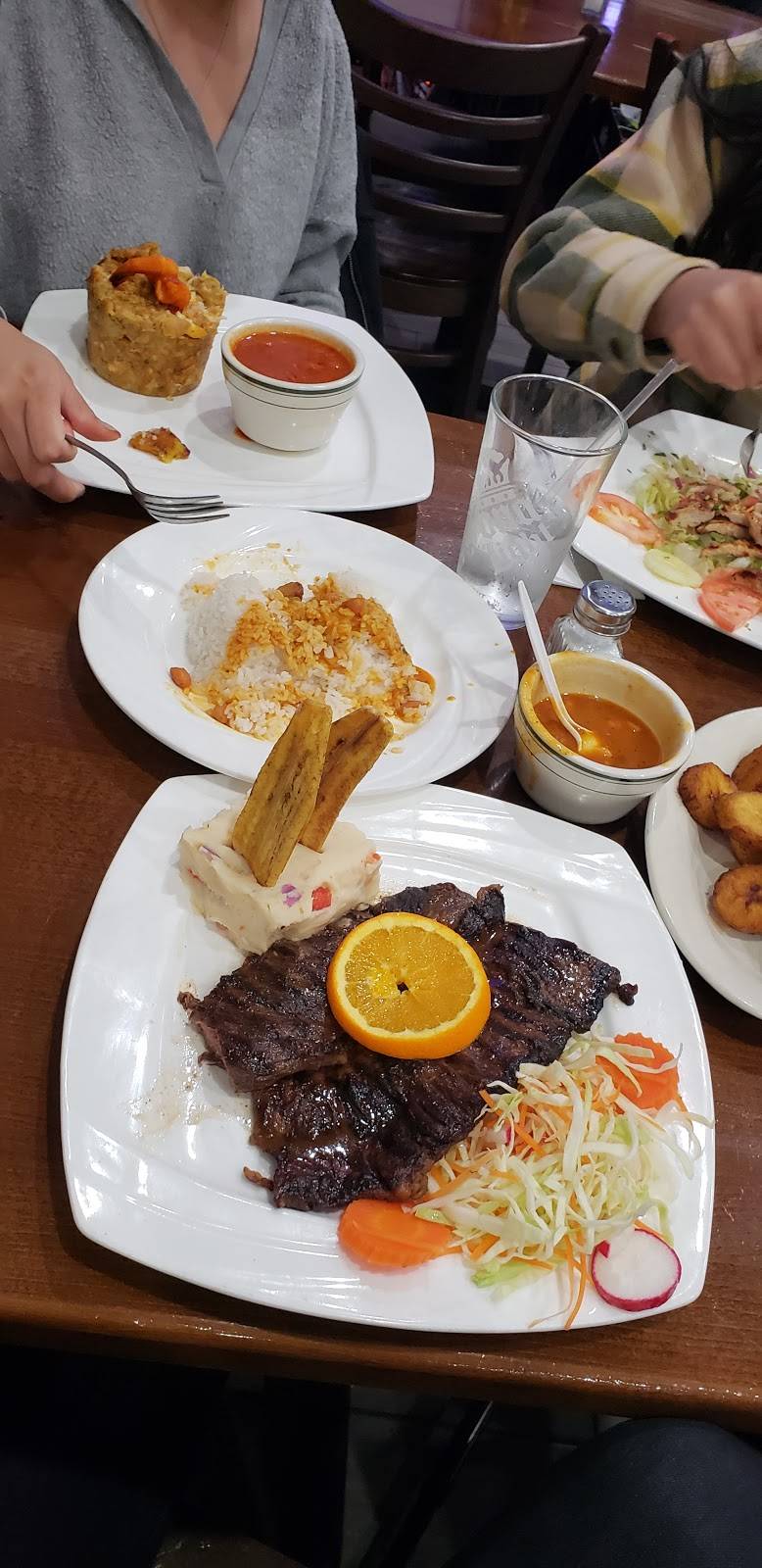 El Rancho Dominicano | restaurant | 1157 Flatbush Ave, Brooklyn, NY 11226, USA | 3476279030 OR +1 347-627-9030