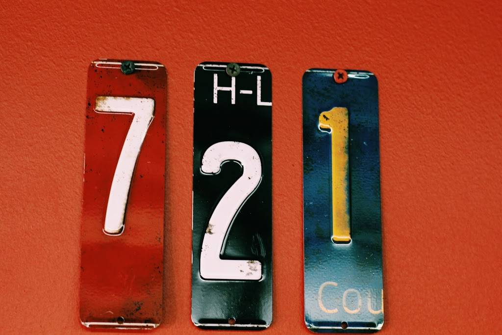 721 Gourmet Deli | restaurant | 8234 Causeway Blvd, Tampa, FL 33619, USA | 8136201721 OR +1 813-620-1721