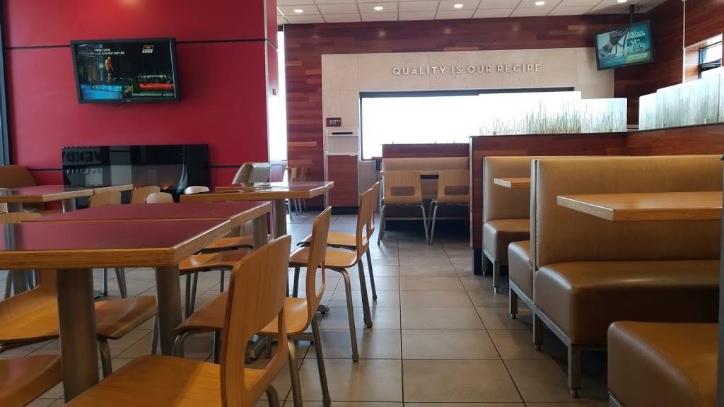 Wendys | restaurant | 1317 N Saginaw Blvd, Saginaw, TX 76179, USA | 8179539450 OR +1 817-953-9450