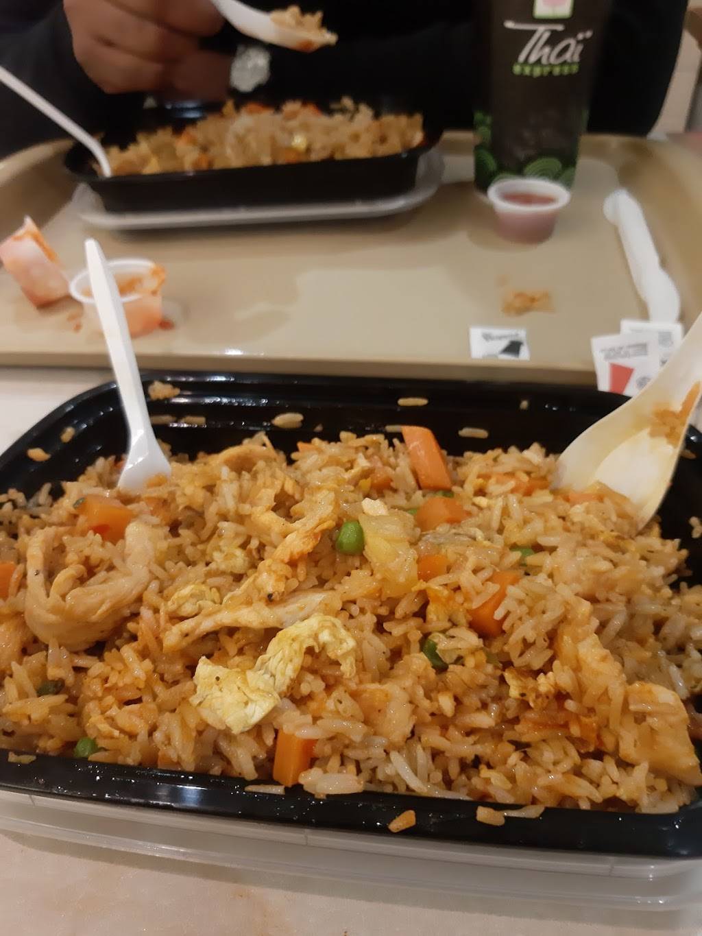 Hot Wok Chinese Restaurant | restaurant | 477 Grove St E, Barrie, ON L4M 5Y9, Canada | 7057351666 OR +1 705-735-1666