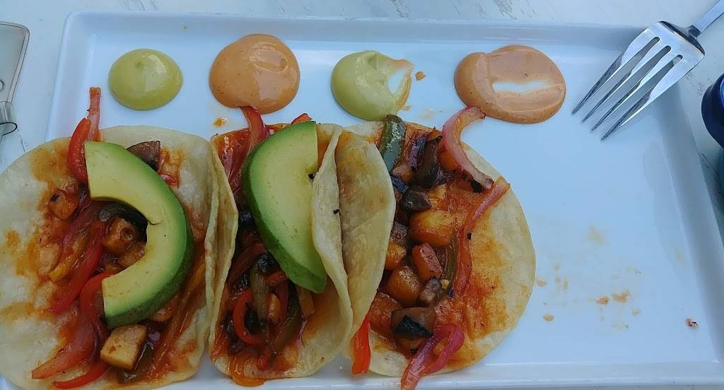 Altiro Latin Fusion- Aurora | restaurant | 1 S Stolp Ave, Aurora, IL 60506, USA | 6308001973 OR +1 630-800-1973