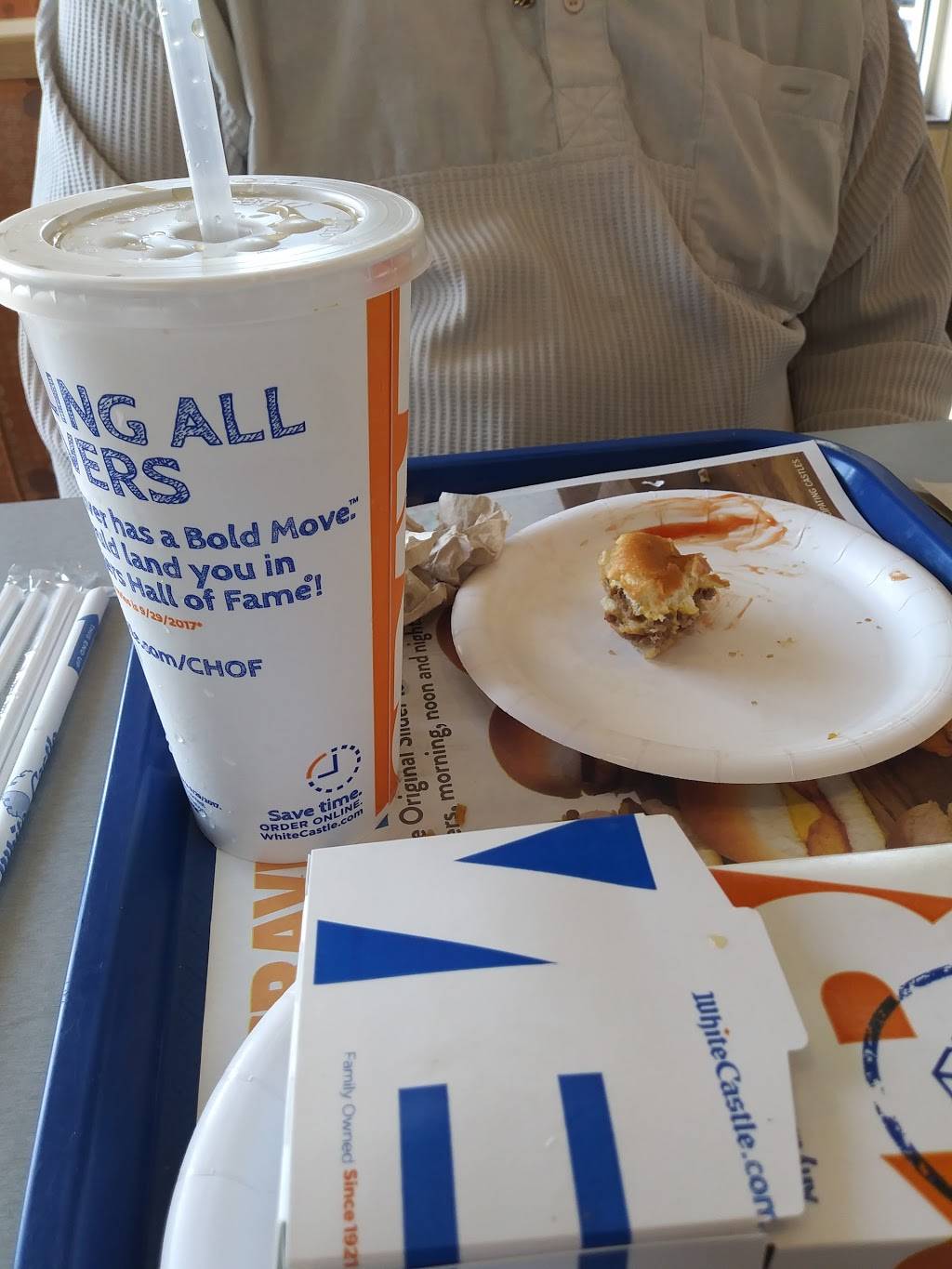White Castle | restaurant | 6901 Pendleton Pike, Indianapolis, IN 46226, USA | 3175456564 OR +1 317-545-6564