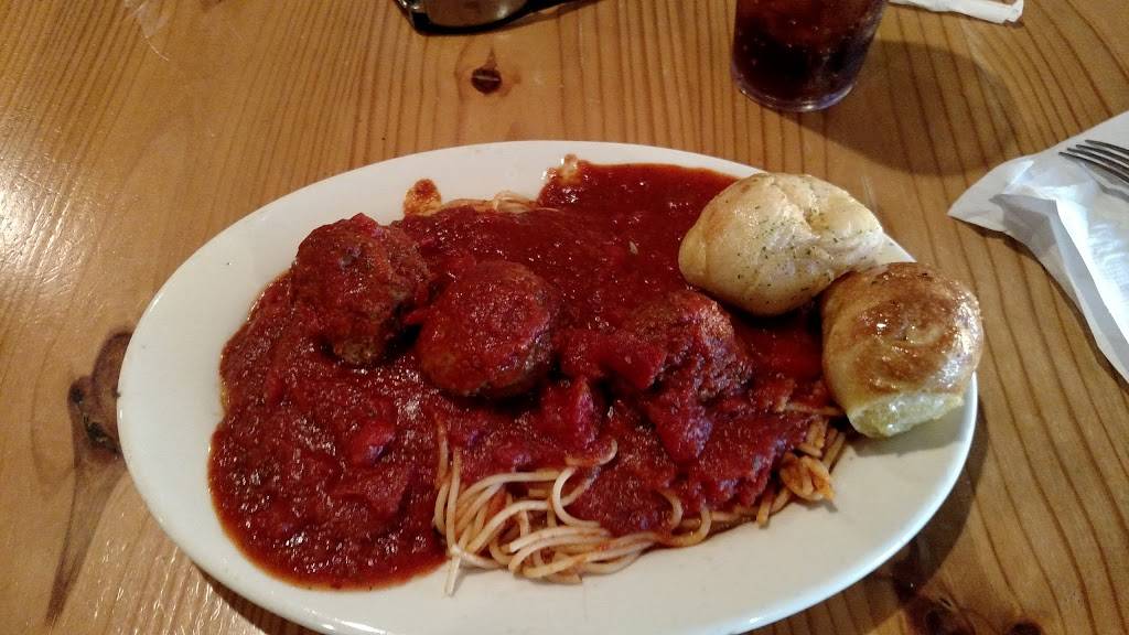 Garofolas Italiano | restaurant | 3655 Concord Pkwy S, Concord, NC 28027, USA | 7047957437 OR +1 704-795-7437