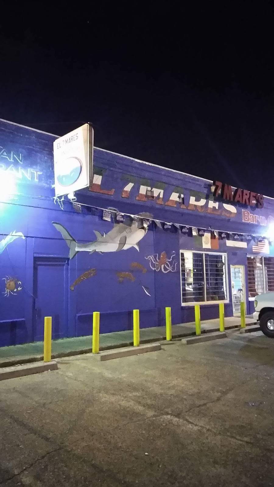 El 7 Mares Bar & Grill | restaurant | 3681 Jackson Ave, Memphis, TN 38108, USA | 9013861199 OR +1 901-386-1199