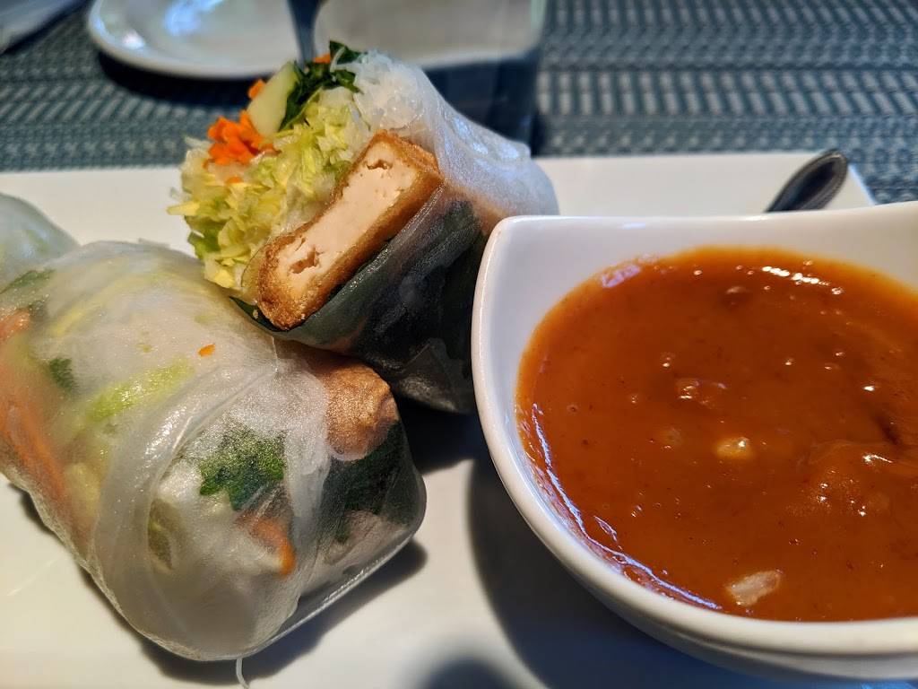 Iyara Thai Cuisine | restaurant | 16421 Cleveland St, Redmond, WA 98052, USA | 4258853043 OR +1 425-885-3043