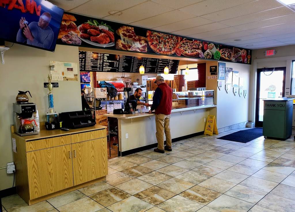 Woodmont Pizza | restaurant | 565 New Haven Ave, Milford, CT 06460, USA | 2038829800 OR +1 203-882-9800