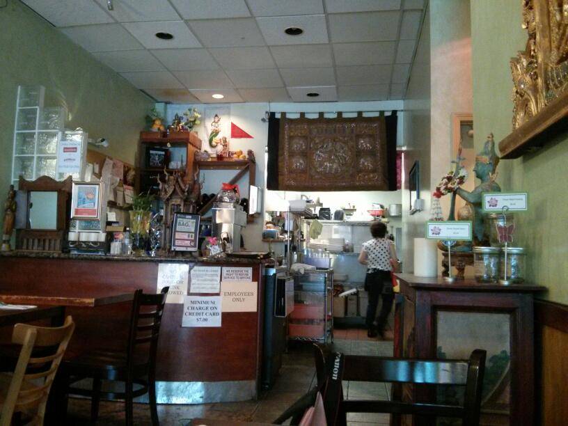 Siam Lotus Thai Cuisine | restaurant | 2807, 1705 Haight St, San Francisco, CA 94117, USA | 4159338031 OR +1 415-933-8031