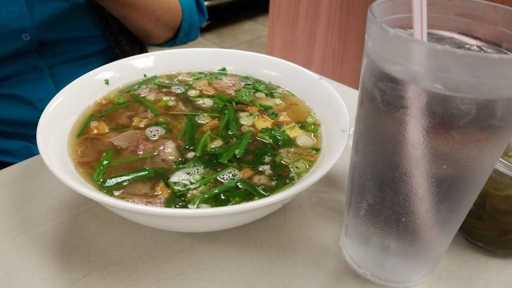 Bun Bo Hue Co Do 1 | restaurant | 10720 Kingspoint Rd b, Houston, TX 77075, USA | 2818881992 OR +1 281-888-1992