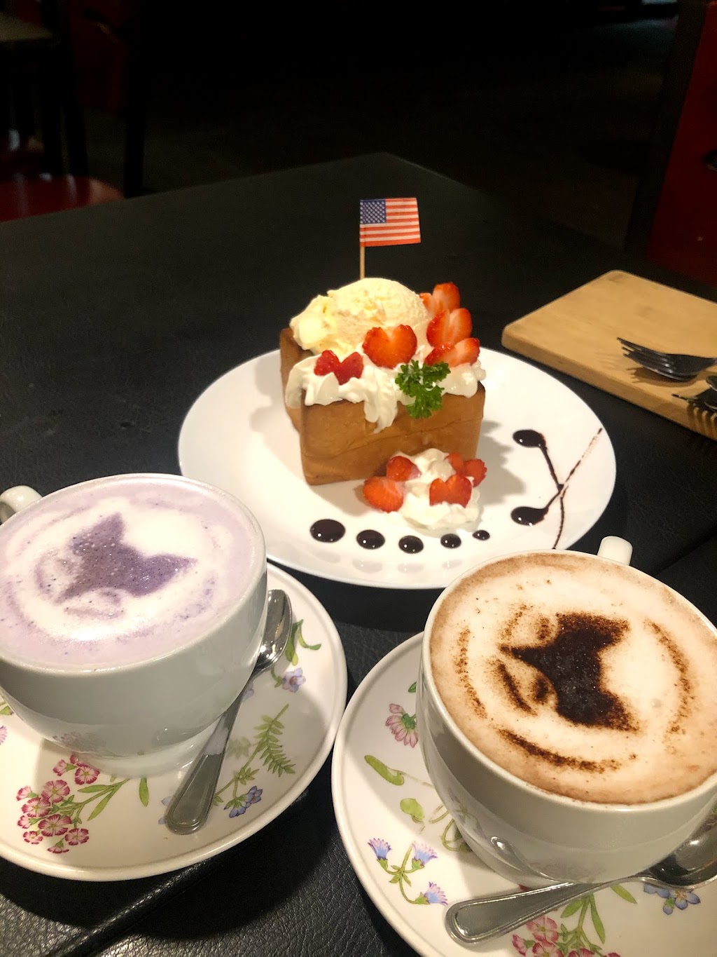 Pim’s Honey Toast N Tea | cafe | 8064 SE 17th Ave, Portland, OR 97202, USA | 9712226165 OR +1 971-222-6165