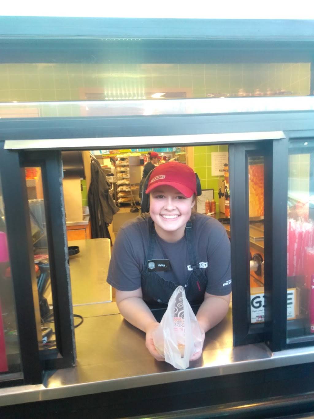 Sheetz #198 | cafe | 111 W Reservoir Rd, Woodstock, VA 22664, USA | 5404595903 OR +1 540-459-5903