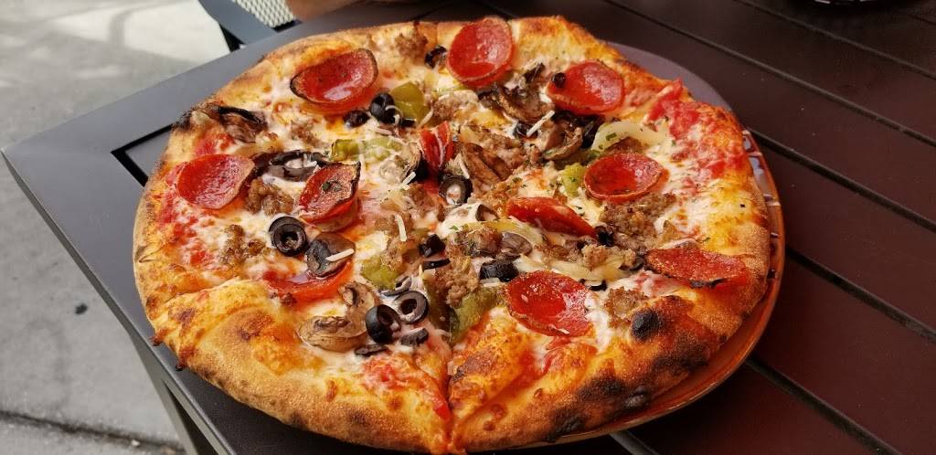 Fireside Pizza Cafe | restaurant | 1104 Nebraska Ave, Palm Harbor, FL 34683, USA | 7272163474 OR +1 727-216-3474
