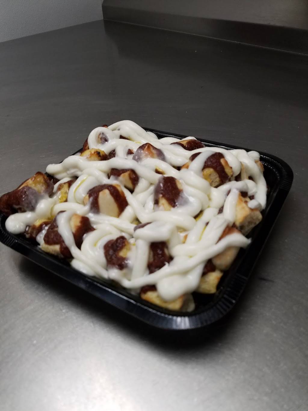 Little Caesars Pizza | meal takeaway | 1944 W Stadium Blvd, Ann Arbor, MI 48103, USA | 7346658621 OR +1 734-665-8621