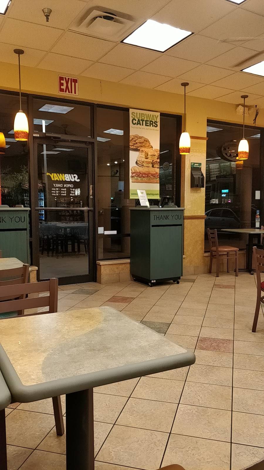Subway Restaurants | restaurant | 817 E Bloomingdale Ave Unit 1017 Bloomingdale, Square, Brandon, FL 33511, USA | 8136856178 OR +1 813-685-6178