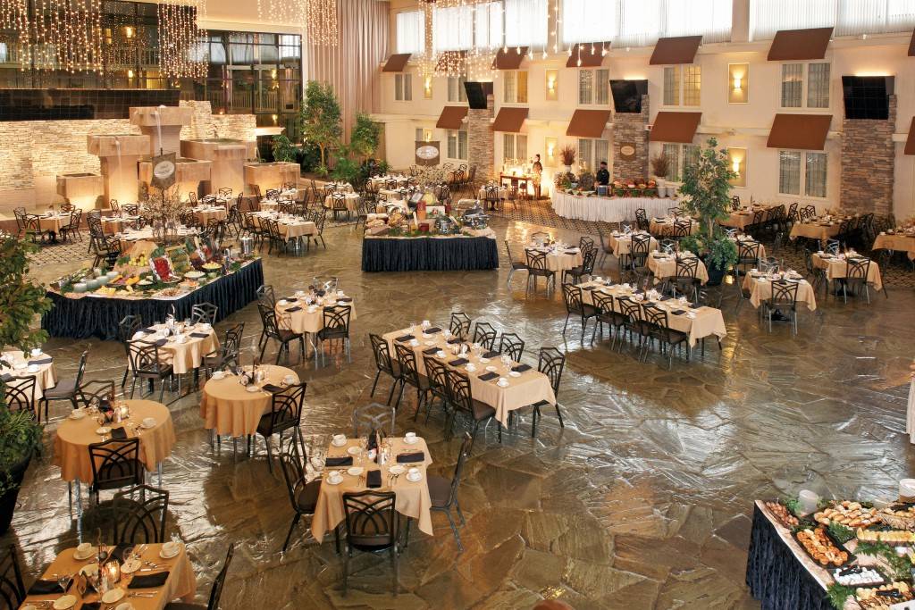 Champagne Sunday Brunch at Eden Resort & Suites | restaurant | 222 Eden Rd, Lancaster, PA 17601, USA | 7175696444 OR +1 717-569-6444